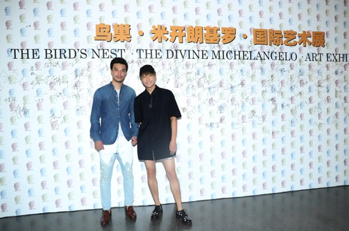 ��ˬ�뽭�����׿��ʻ���չǩ�ְ�ǰ��Ӱ