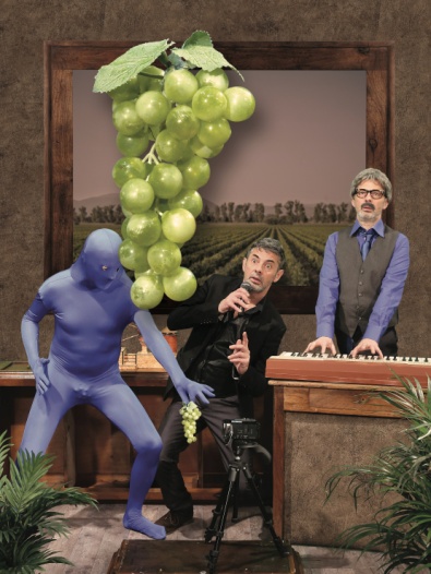 ��������ʫ�� ��ͳ�ɱ� Hennessy, from tradition to innovation  Ӱ��װ�� Installation with video projection �ߴ�ɱ� 2014 ��2��