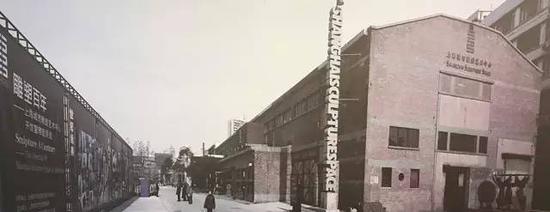 2005��11��11�գ������ܰ��ꡱչ���Ϻ����е����������ľ���