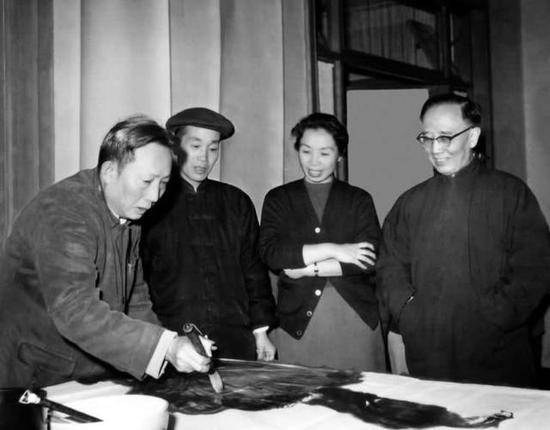 ���𣺸���ʯ������®�����硢��ĭ��