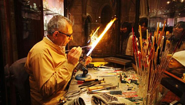 �Ȱ���Ǯ�ĵ¹��ˣ��Ȳ��� Ҳ������