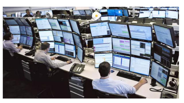 ��Щ��˵��׬�˴�Ǯ�Ľ���Ա�� ����������һȺ��