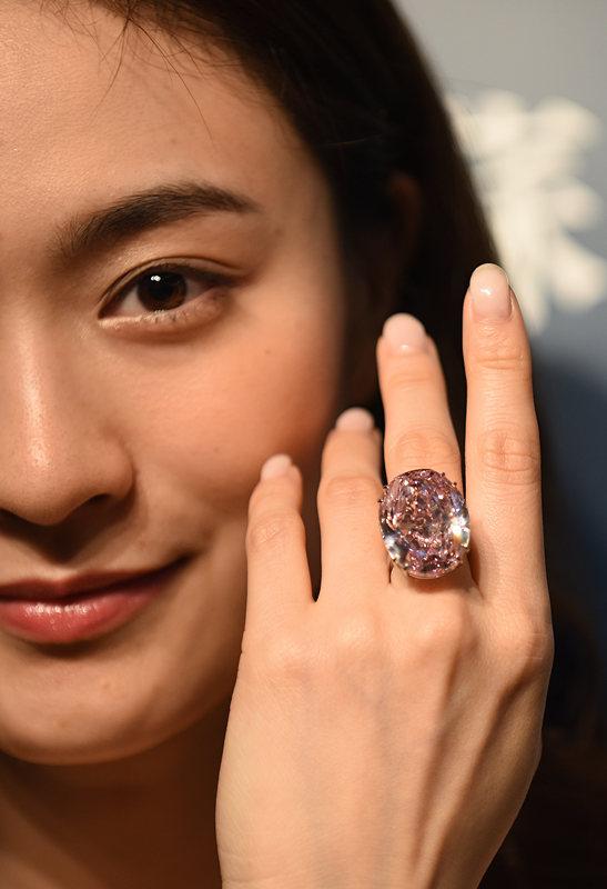  ģ��������ո��������ռ���е�ý��Ԥչ��չʾ���ۺ�֮�ǡ���ʯ��3��29���㣩���»������������