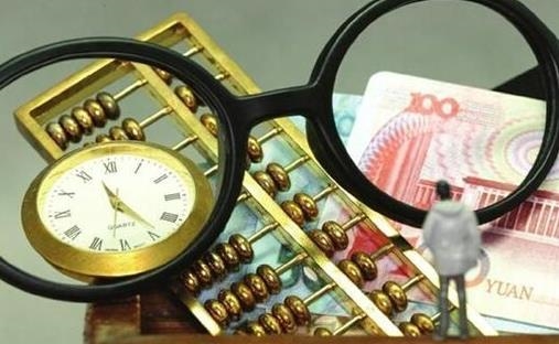 ����������ġ��ֱ����ɡ���ֻ��һֻ�ֱ�������֪��ʱ�䣻ӵ����ֻ�����ı���ȴ�޷�ȷ�����㡣�����ӱ������ܸ������Ǹ�׼ȷ��ʱ�䣬�������ÿ�������ʧȥ��׼ȷʱ������ġ�