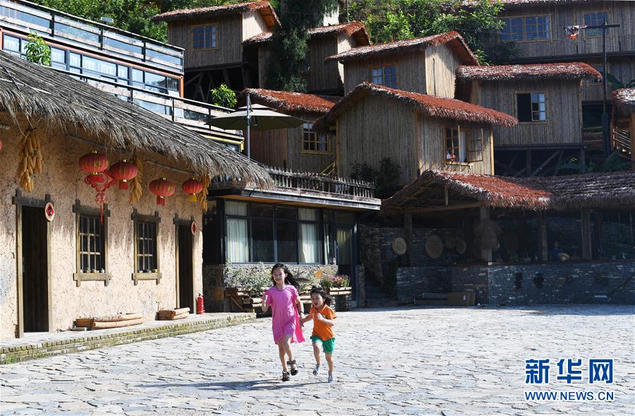 ����ս��ʤ��ƶ���ᡤͼ�Ļ�������2������Ͽ��һ�塱��ƶ��