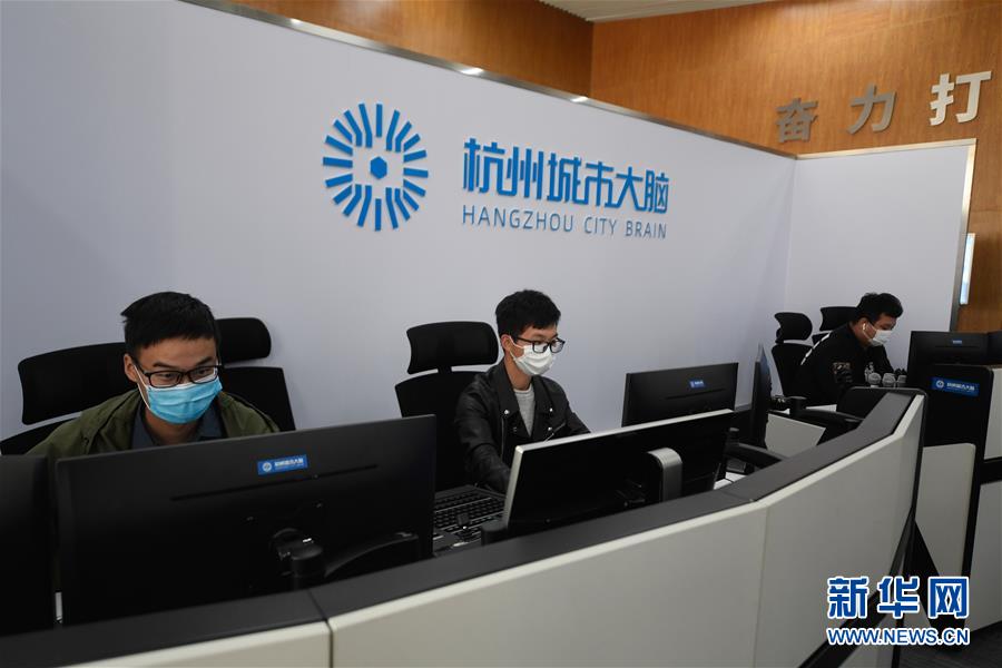 ���»�ȫýͷ����ͼ�Ļ�������2��Ǯ���񳯸�����������ˮƽС���ġ����ݴ����