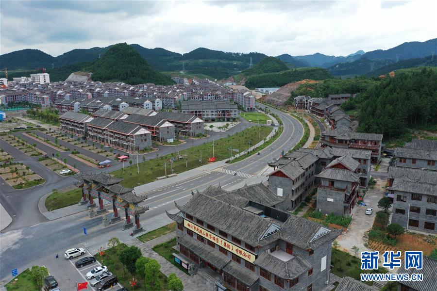 ����ᣩ��5���������ң�ƶ��Ⱥ�ڰ����ɽ������ҵ